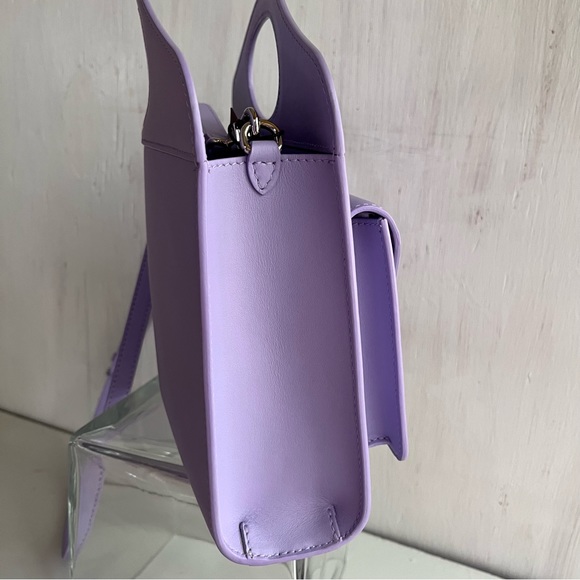 🔴SOLD🔴 BURBERRY Mini Leather Pocket Bag- Soft Violet - Picture 8 of 16